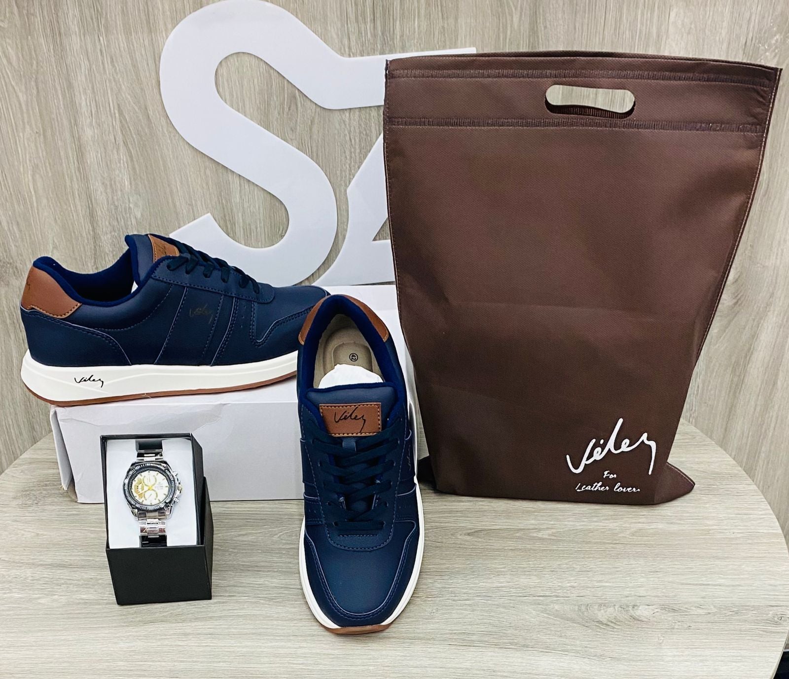 ZAPATOS DEPORTIVOS VZ + RELOJ CASSIO OBS
