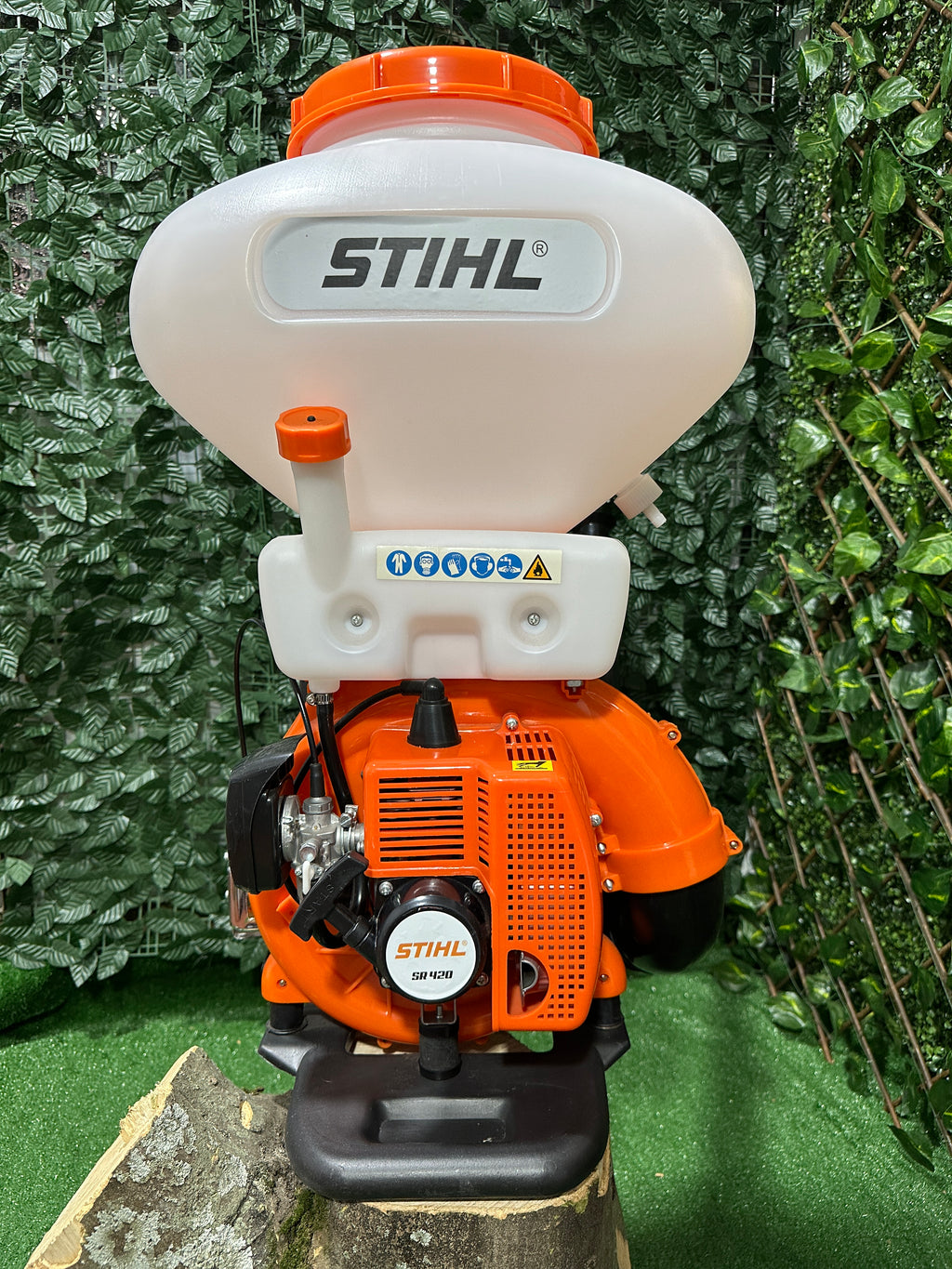 FUMIGADORA ESPOLVOREADORA 25 LITRO STIHL