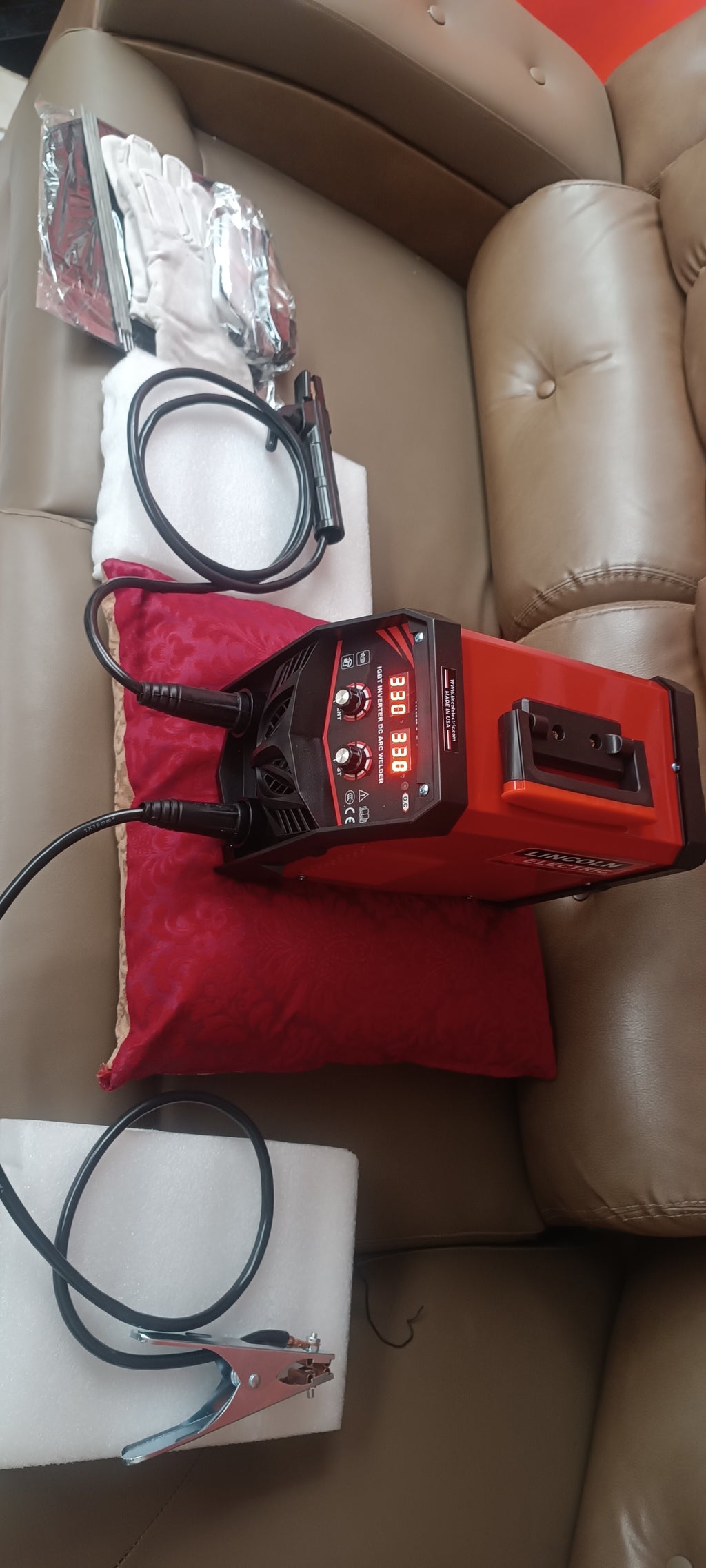 Soldador Lincoln de 330 amp mma revestid