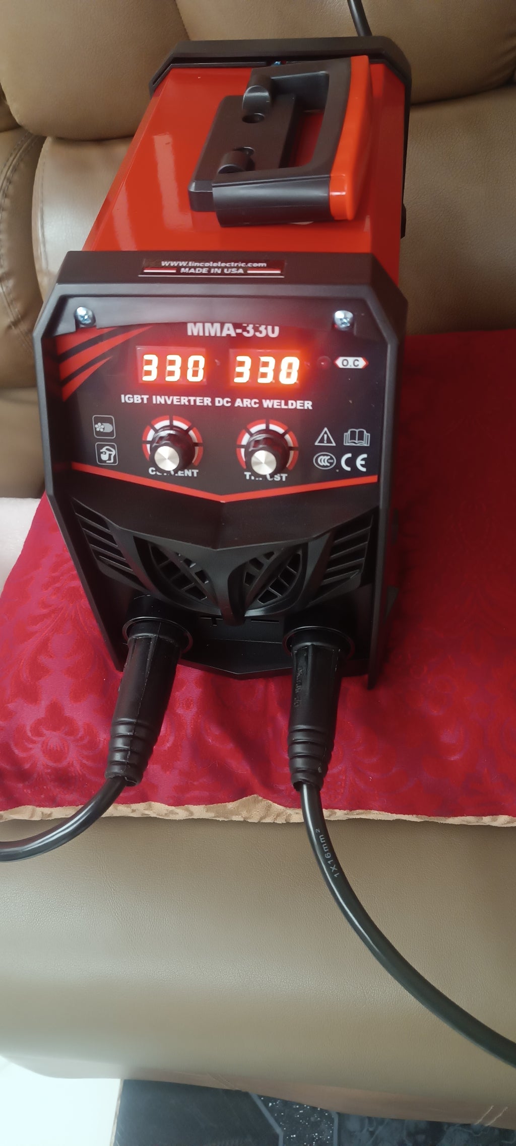 Soldador Lincoln de 330 amp mma revestid